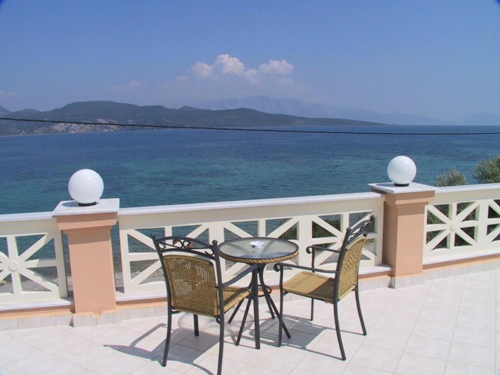Florena Hotel Episkopos Exterior photo